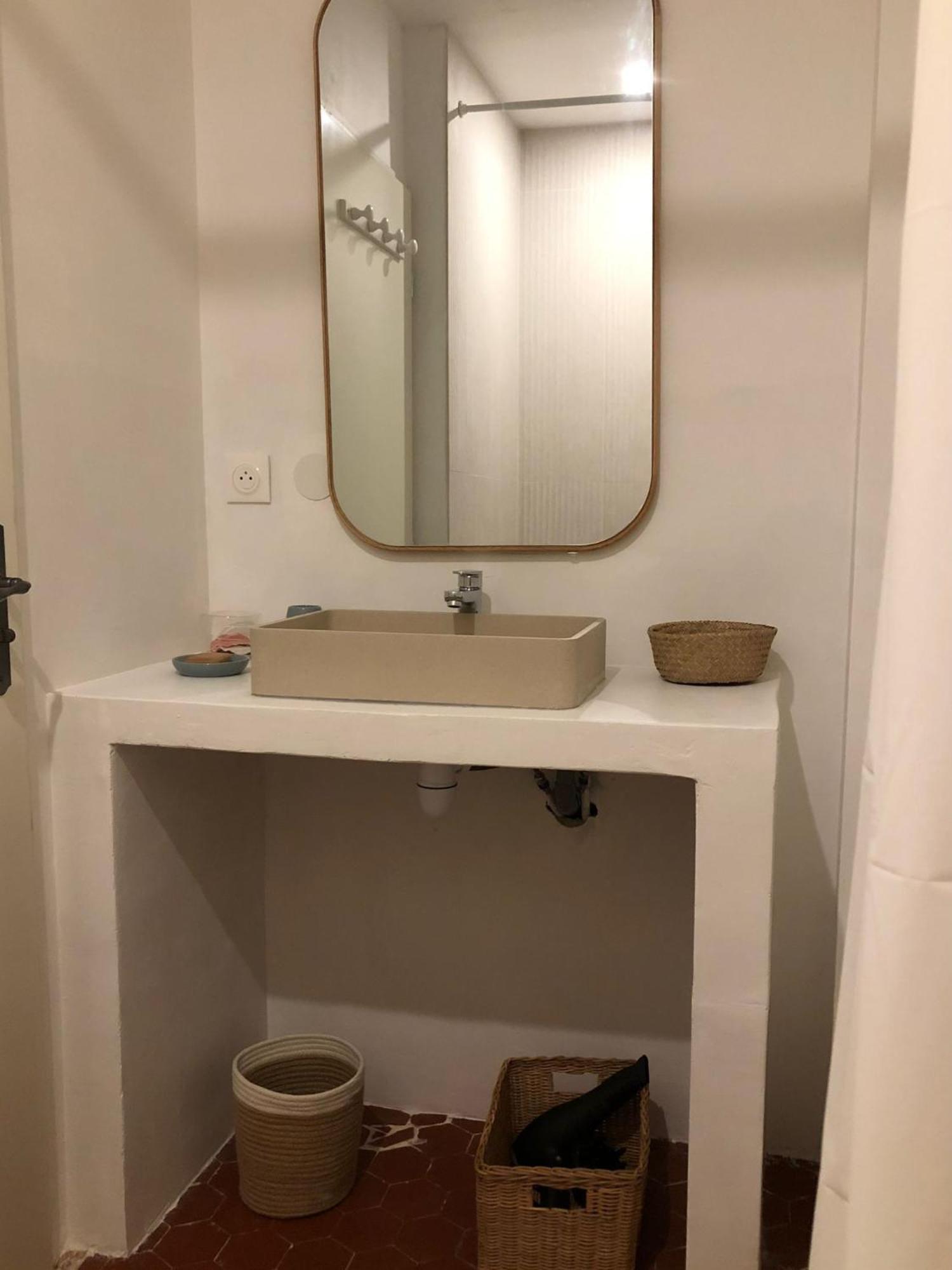 Superbe Appartement Familial En Coeur De Ville - Parking - Petit Dej Sur Demande La Ciotat Eksteriør bilde